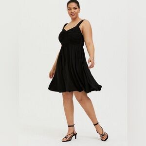 Elegant Black Sleeveless Dress